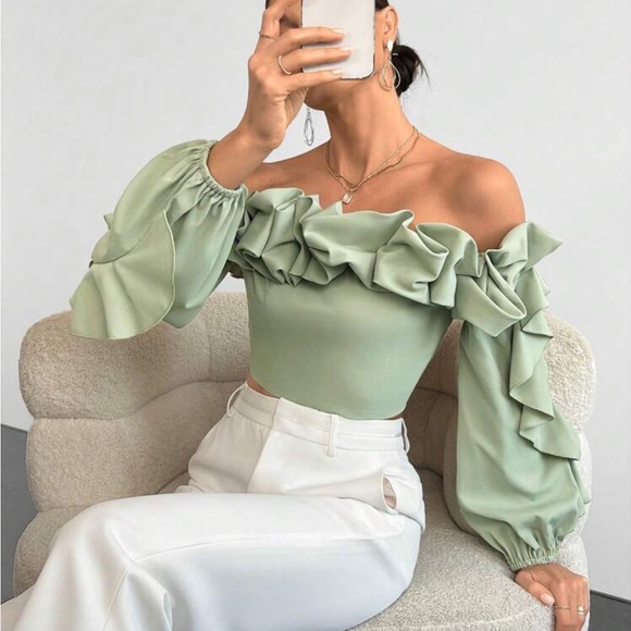 Off Shoulder Blouse ❤️ - Picture 2 of 4